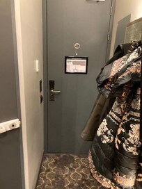 Room entrance Very narrow