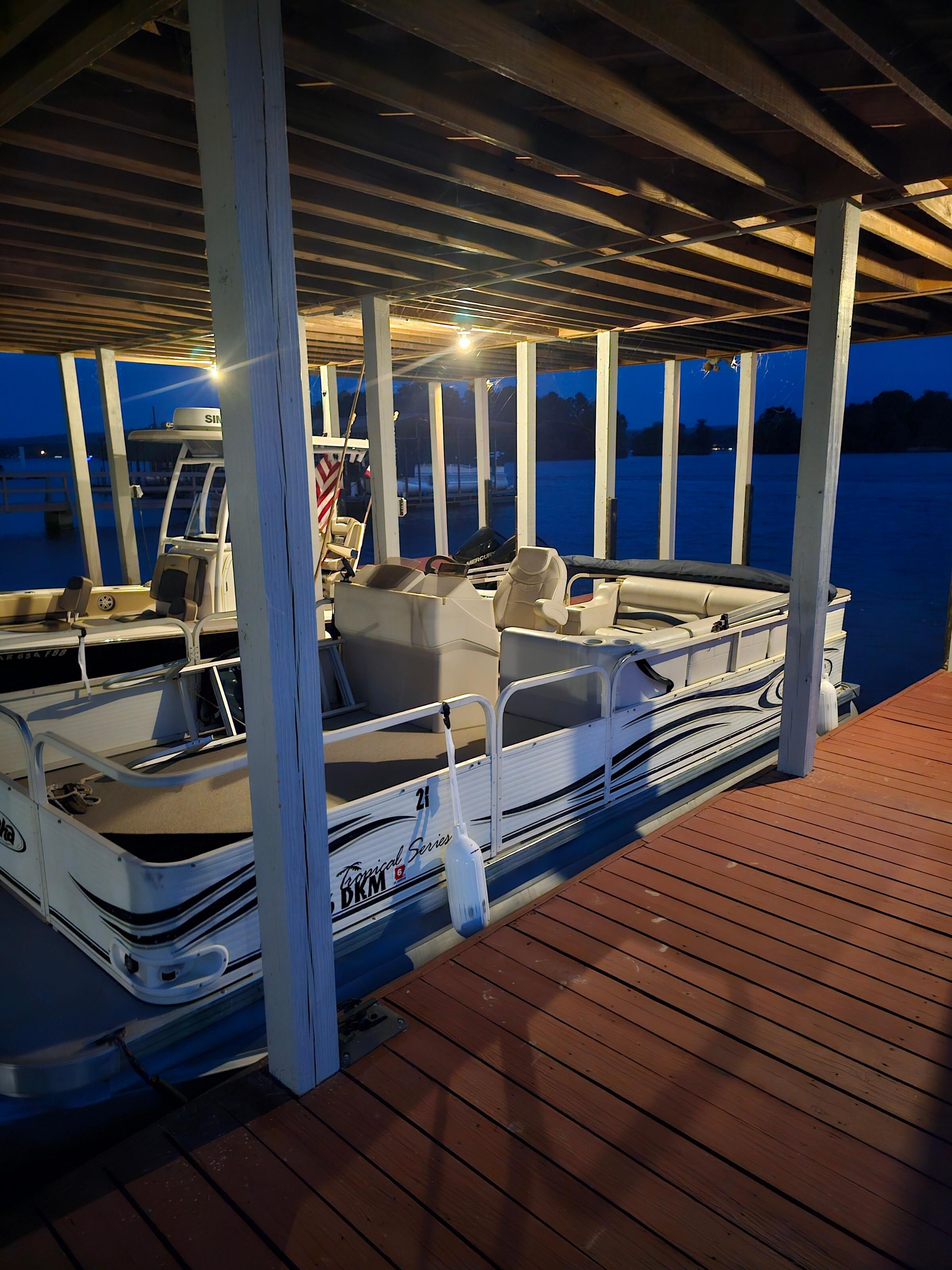 Electricity is available on the dock for a battery maintainer.