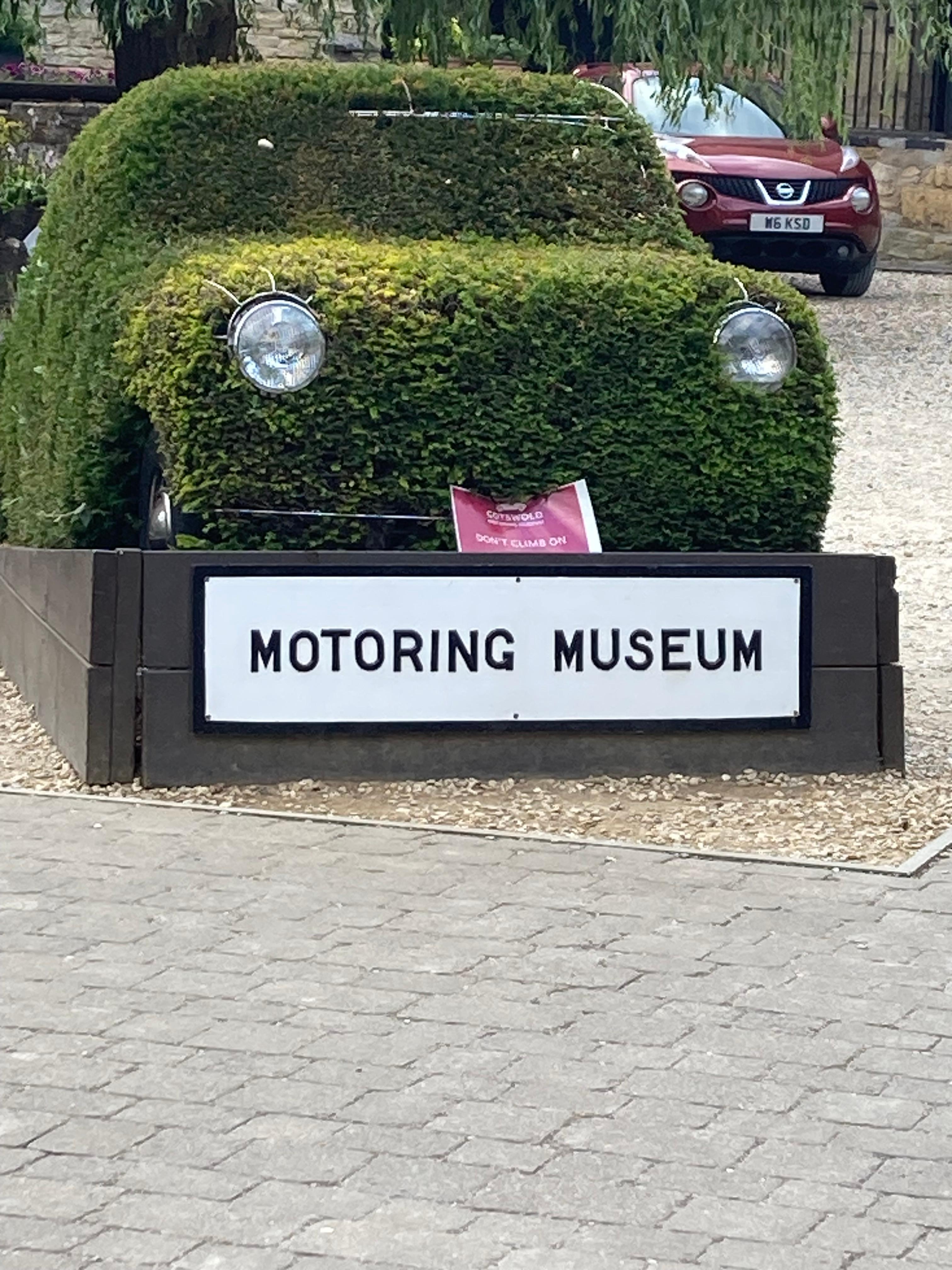 Bourton Motor Museum 