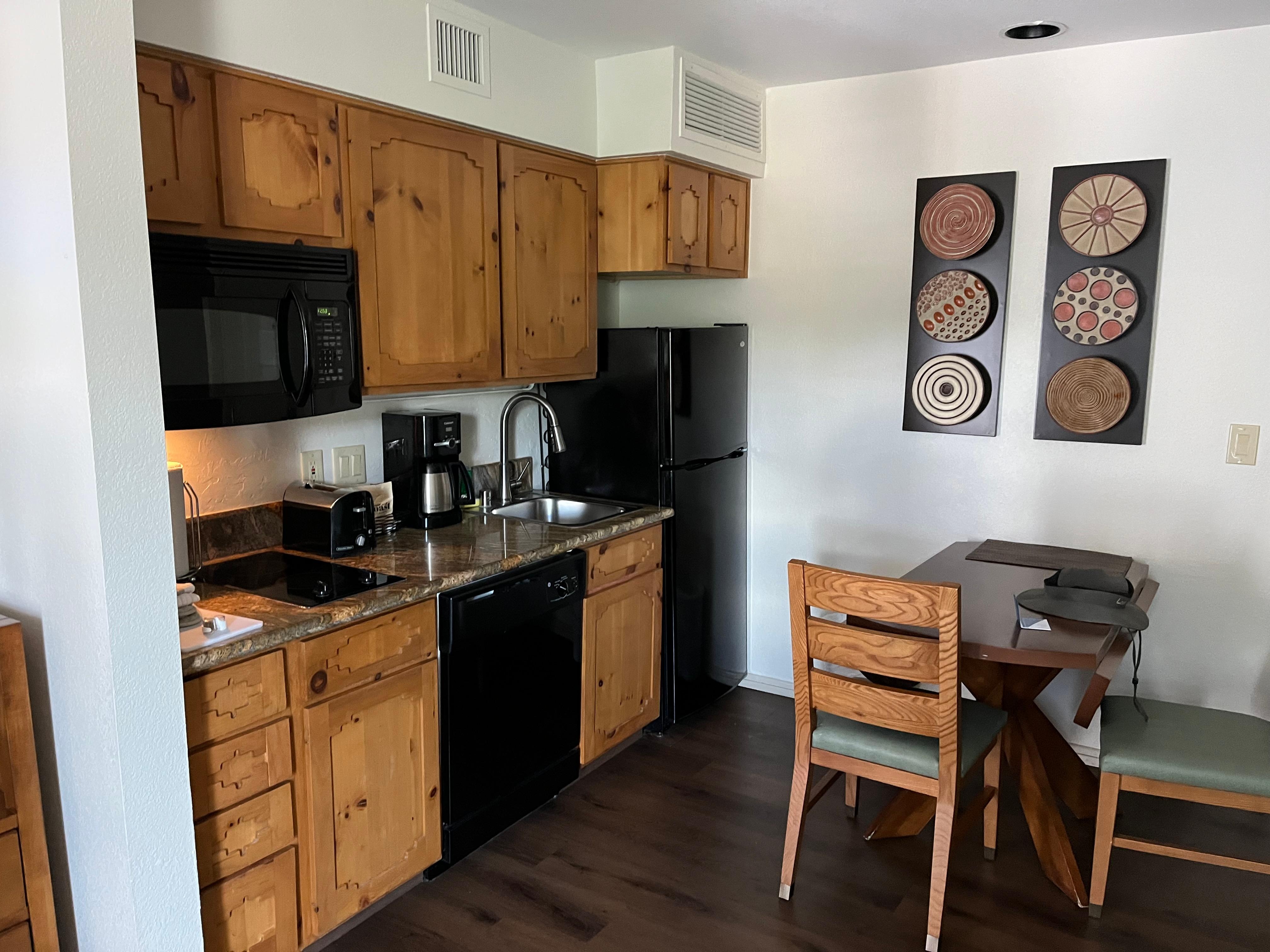 Complete kitchen!