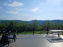 Deck out front! View was beautiful