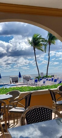 Again looking out at breakfast area.