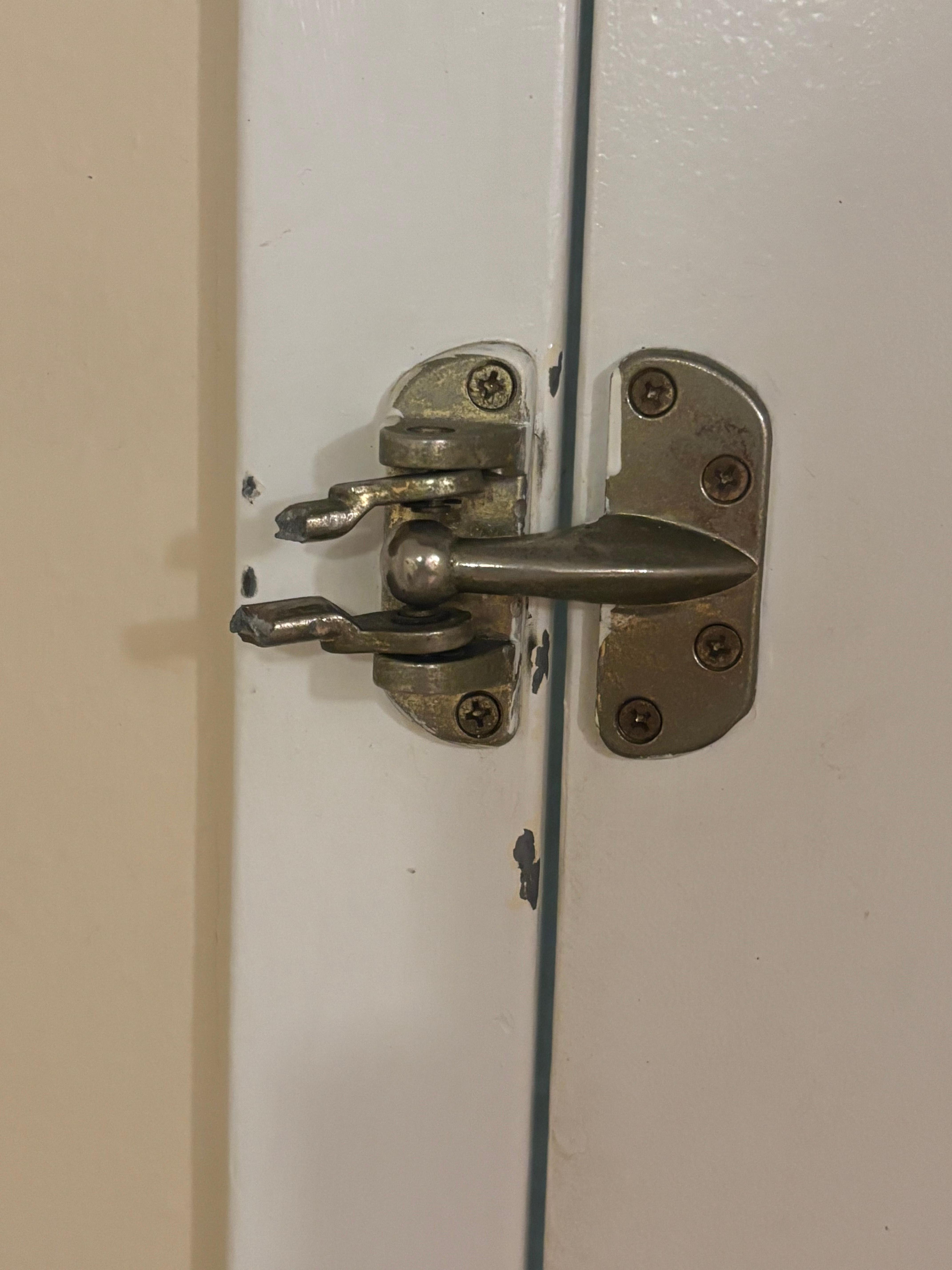 Extra security lock missing