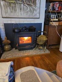 The complex provides firewood and kindling. Makes for some wonderful evenings with a fire.