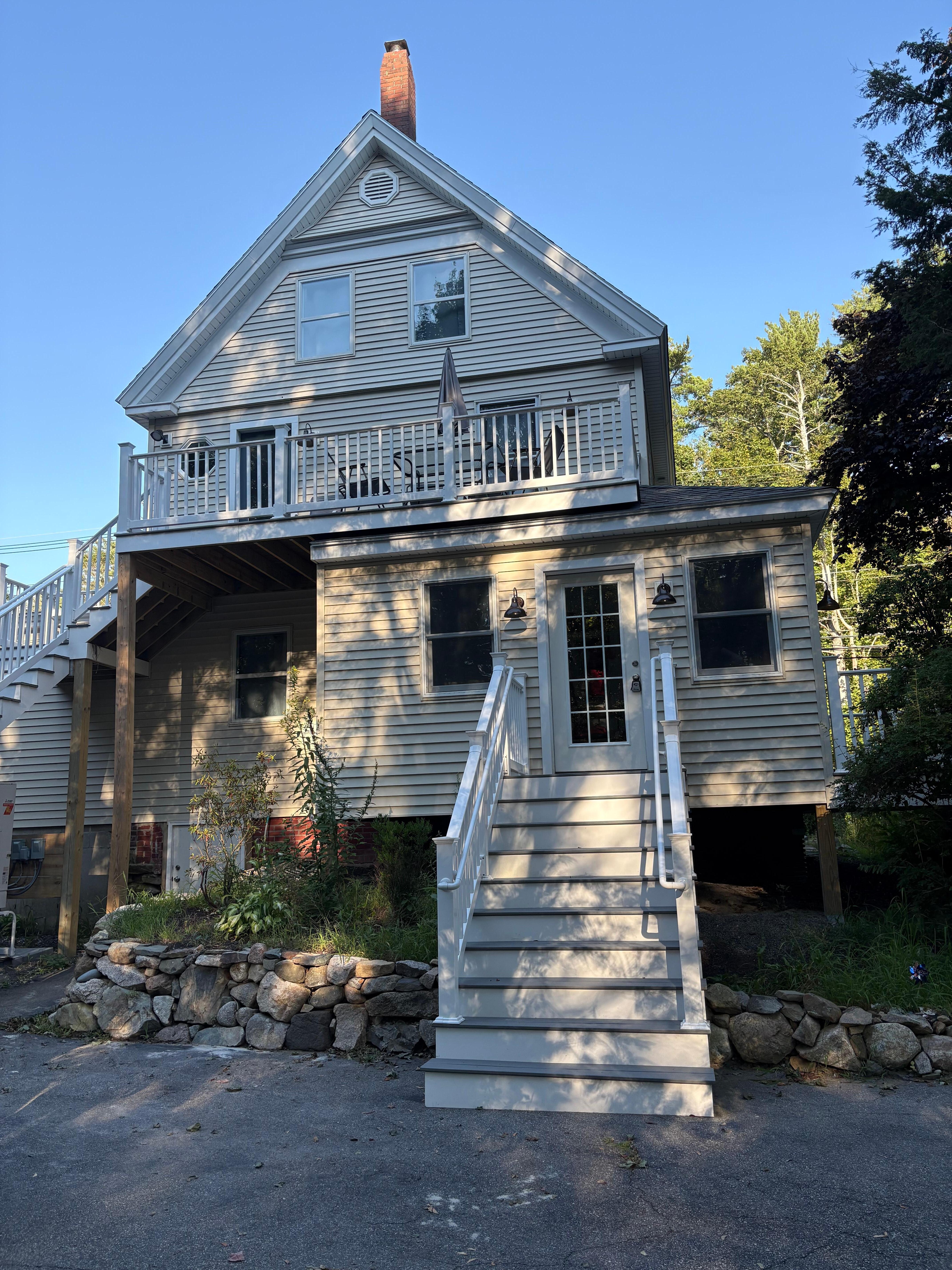 Back of house-top deck is for renter's use