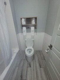 Toilet area