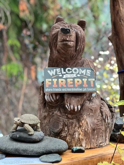 There were informative little notes all around. 