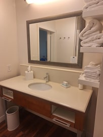 Cleam bathrooms