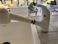 Kitchen faucet also nearly broken