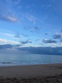 The view from the room was obstructed but the walk to the beach was less than 2 minutes.