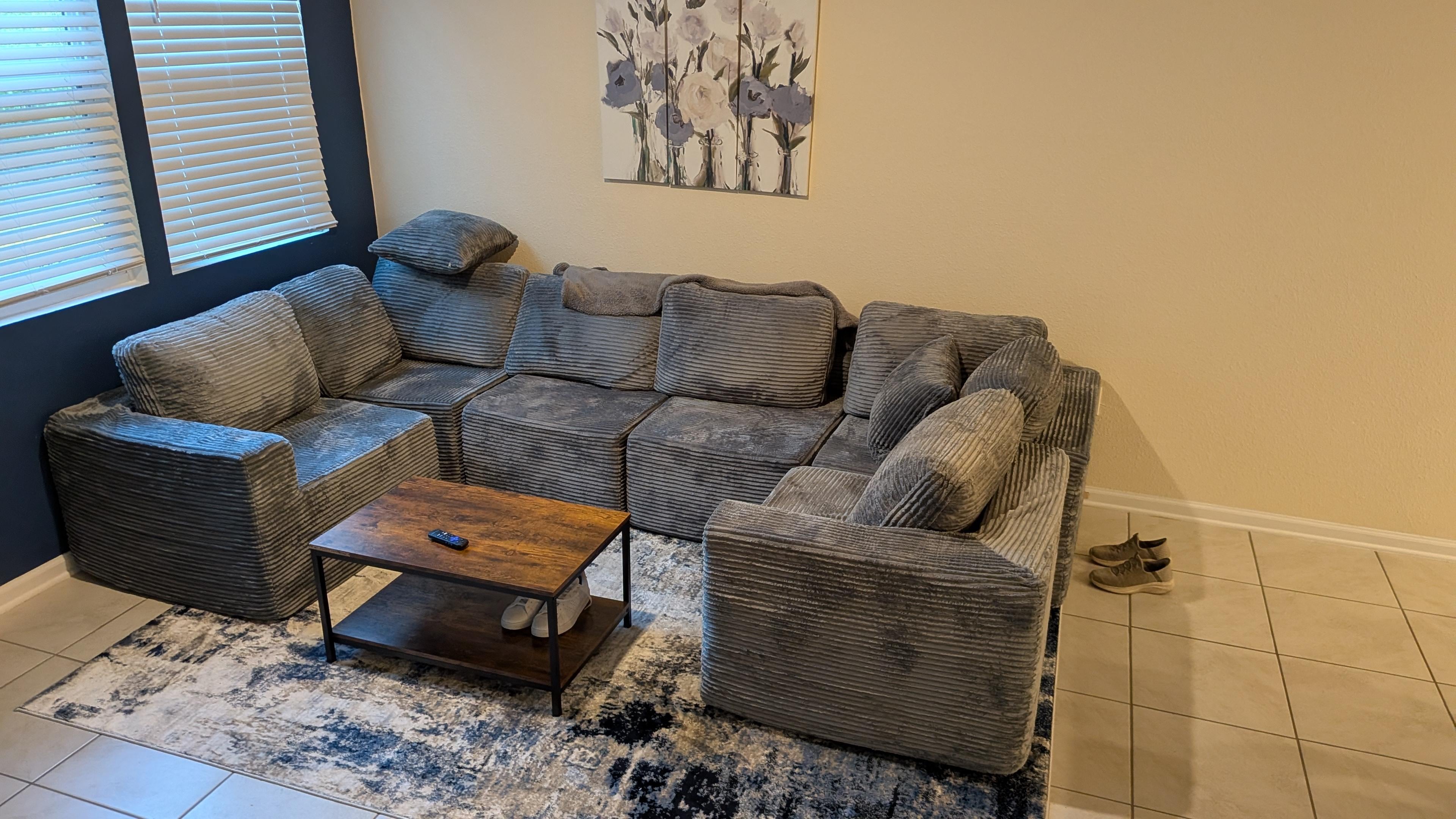 Couch was not the one pictured in the ad.