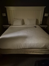 Upstairs king size bed