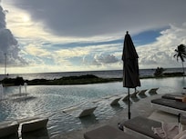 Infinity pool