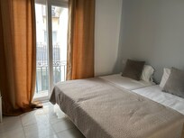 Second bedroom with 2 single beds