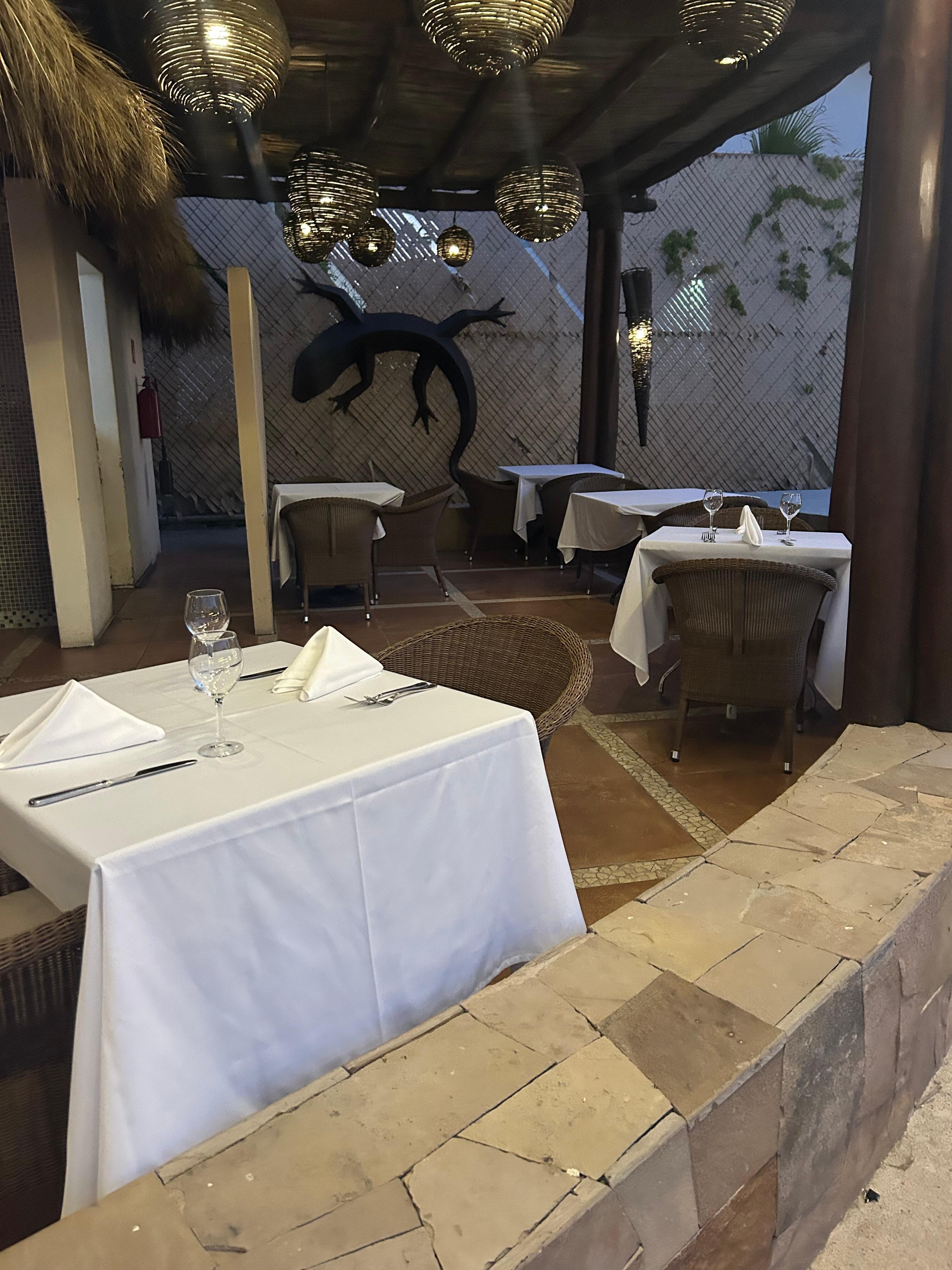 This is dining area #2 where you need reservations 