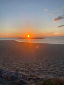 Strand bei Sonnenaufgang