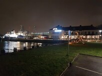 Front
Hotel Dockyard Thon partn.