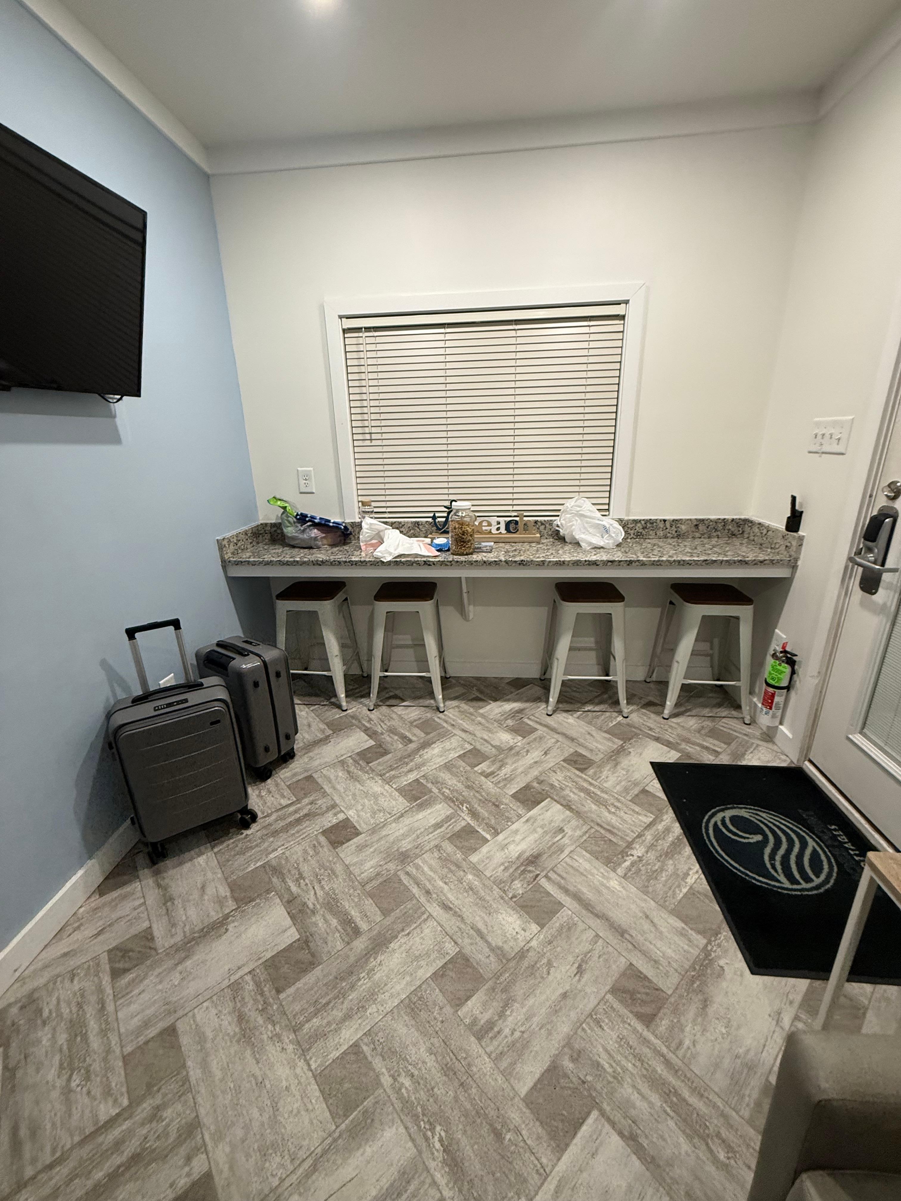 Living spacious living room area