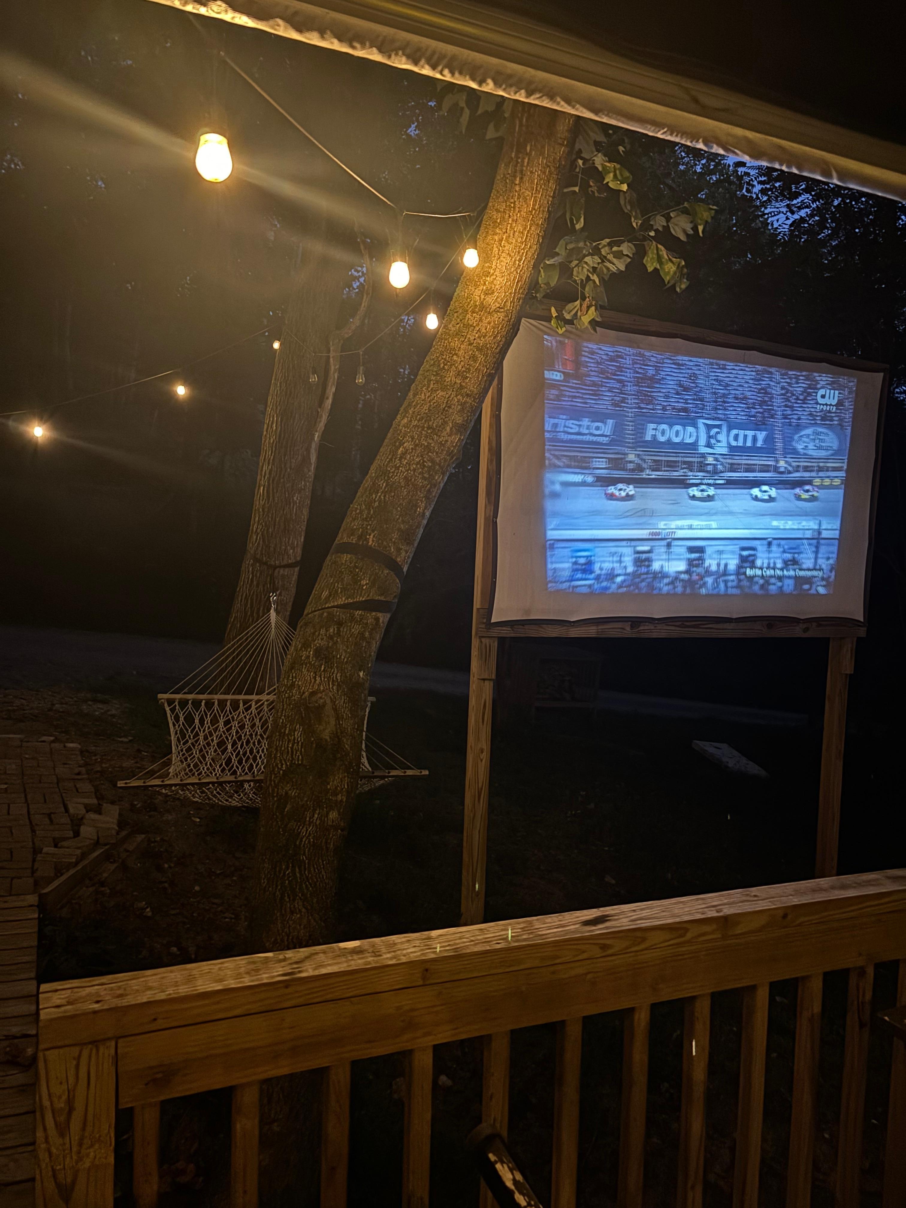 It was nice to end the day in the hot tube Netflxing 
