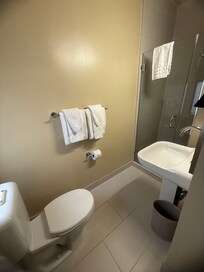 洗澡吹頭髮位置