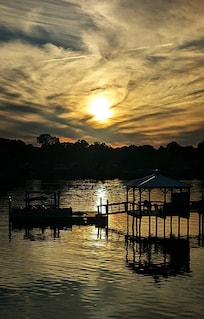 Sunset out the back of the house, legitimately beautiful!
