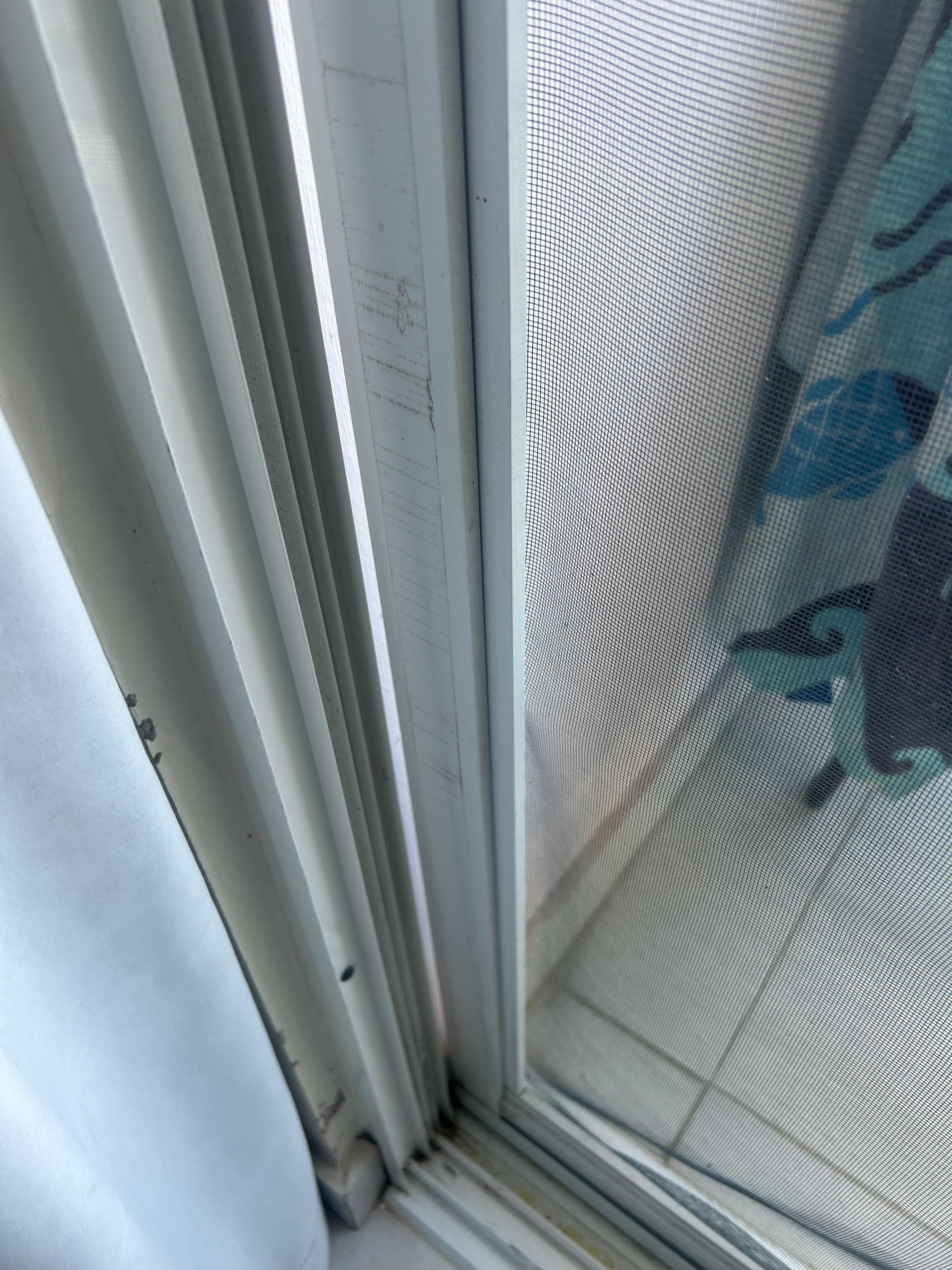 Screen door would not seal requiring use of a/c rather than ocean breeze