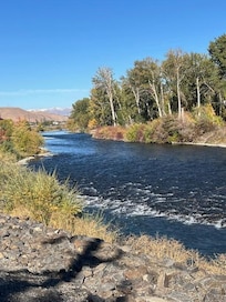 Yakima River next to Hotel