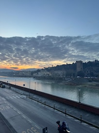 Vista do quarto
Ao
Amanhecer