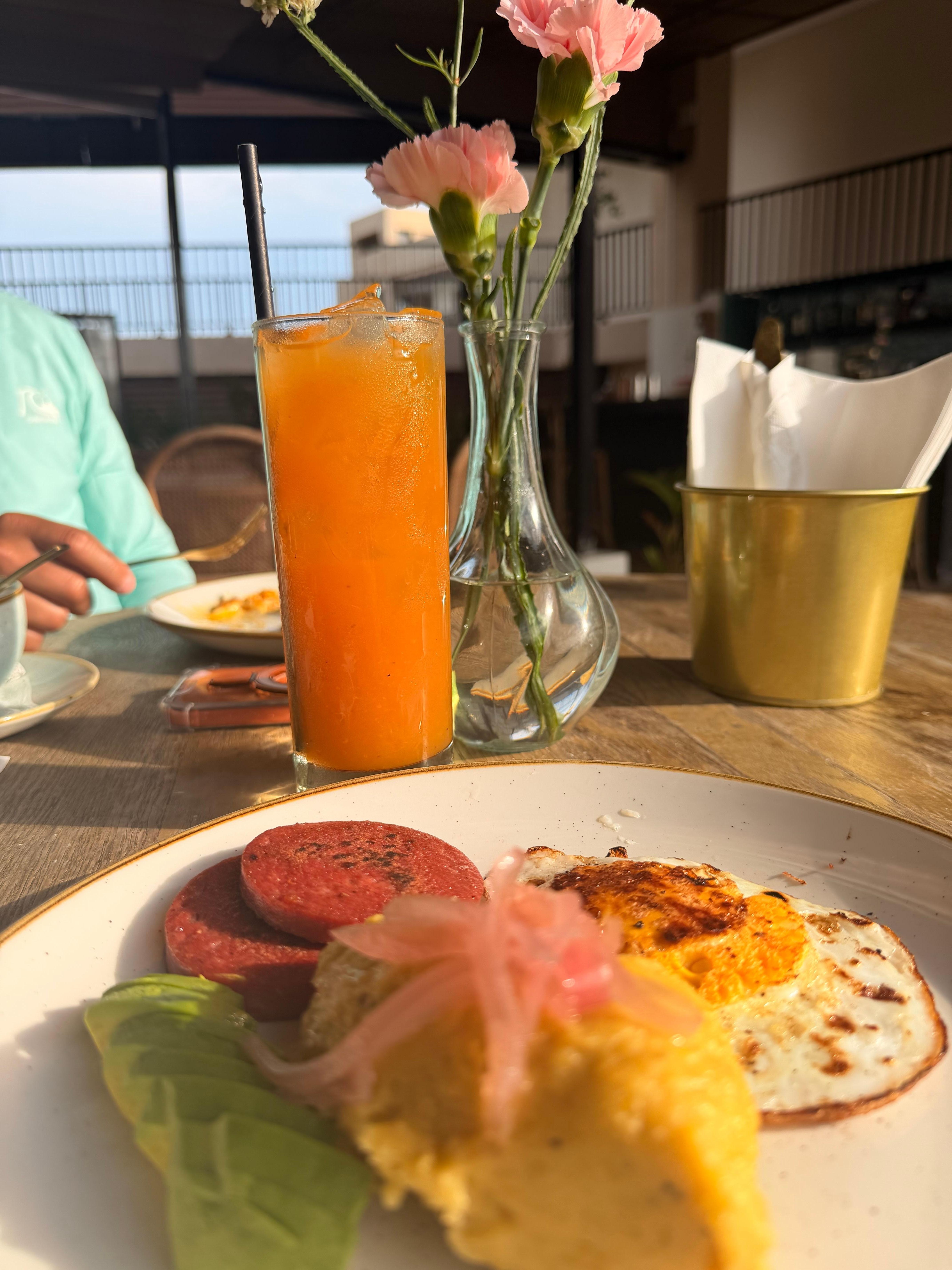 Muy rico aunque sin queso frito🥲🤣 solo pude comerlo sábado porque ya domingo no lo tenían disponible. 