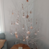 We loved the unique beauty of the living room shell tree! Gorgeous when lit!