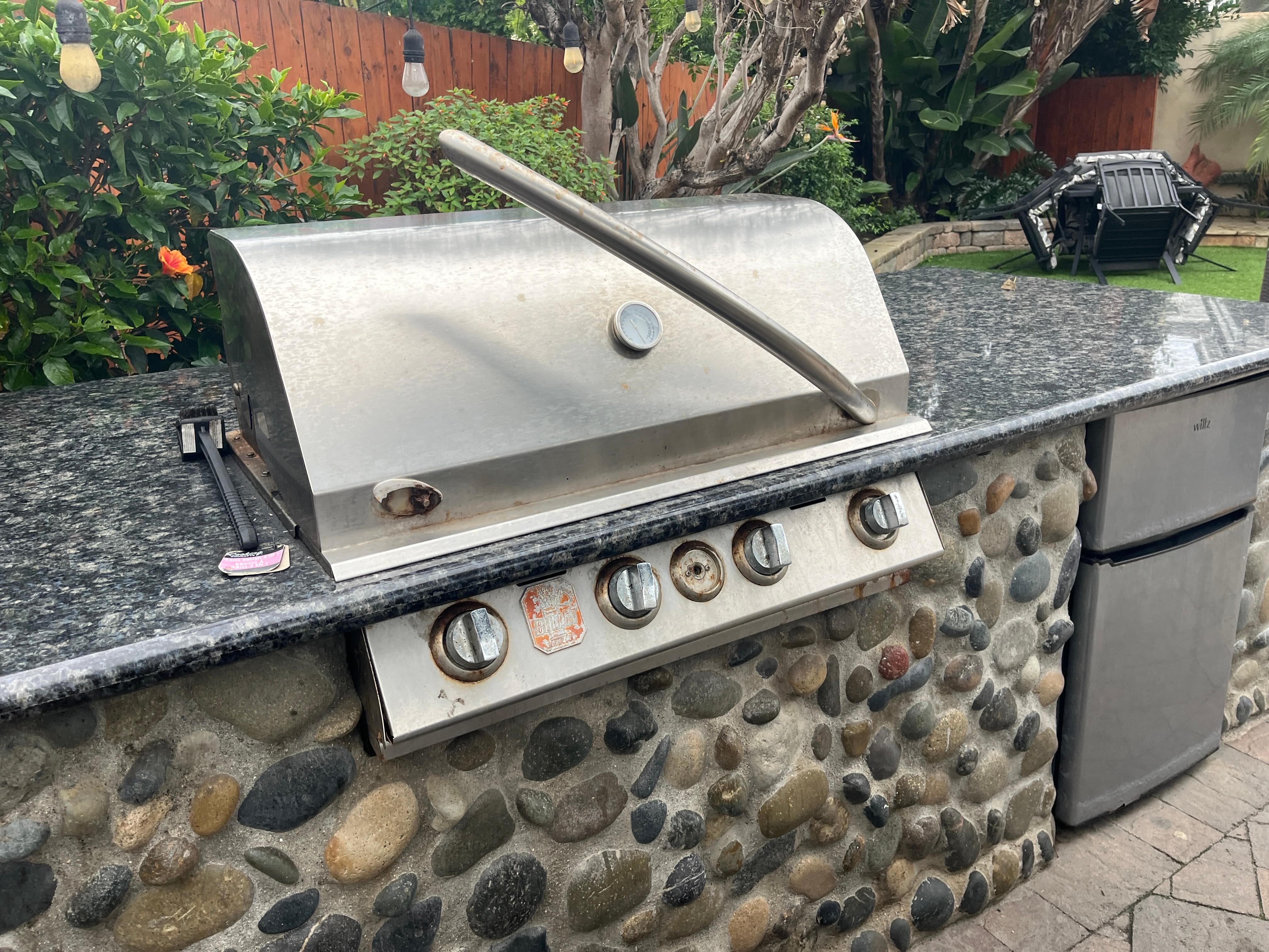 broken BBQ grill