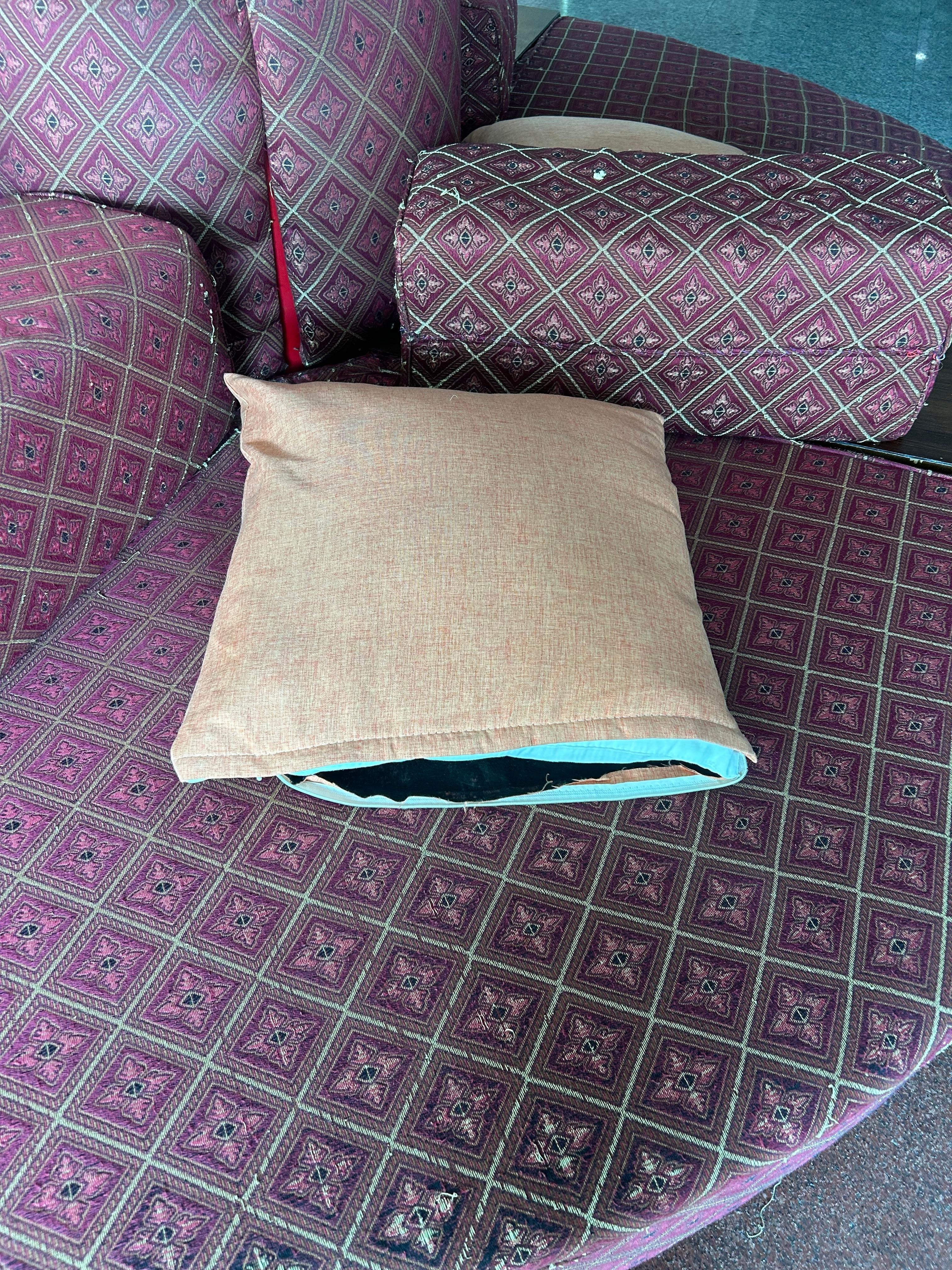 Dirty lobby with food crumbs. 