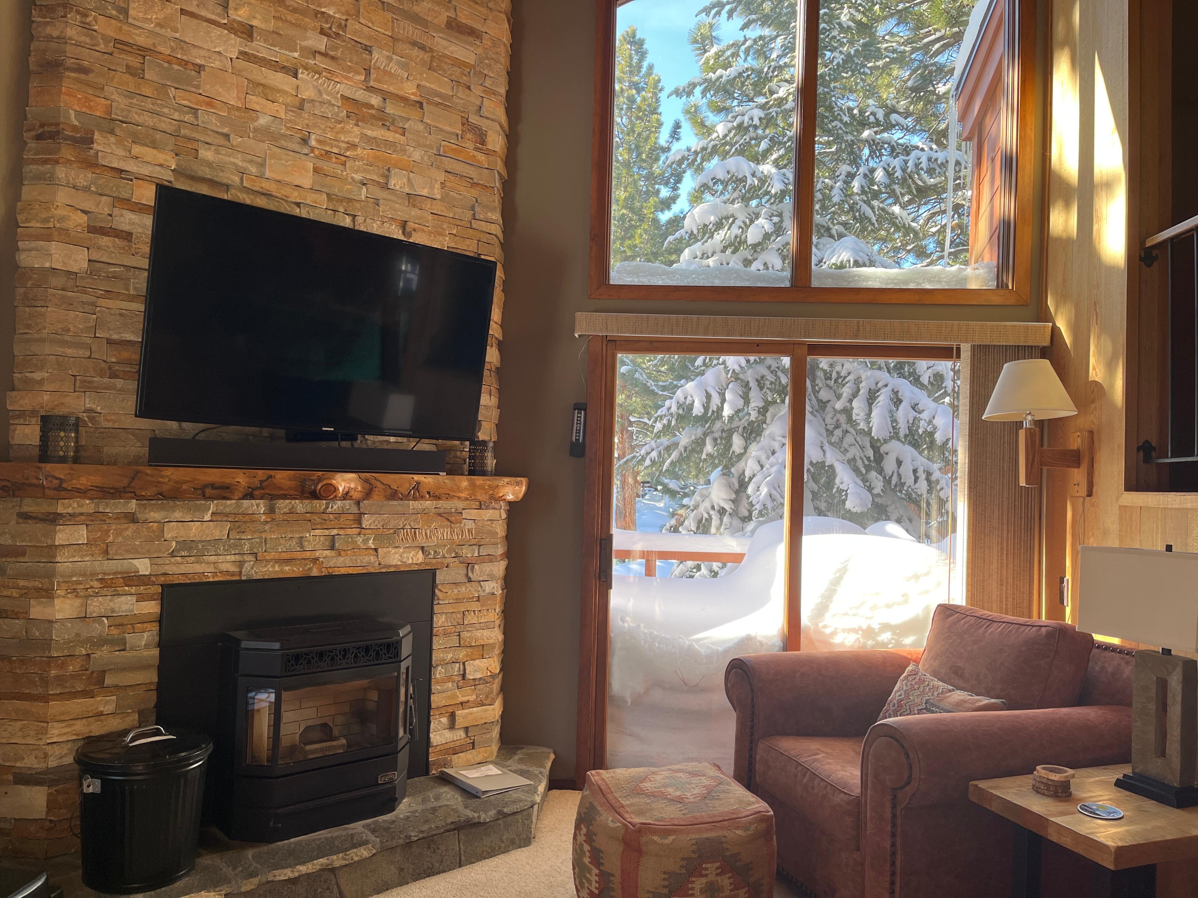 Large windows everywhere on this corner unit