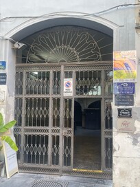 Anexo foto de la entrada para que la identifiquen