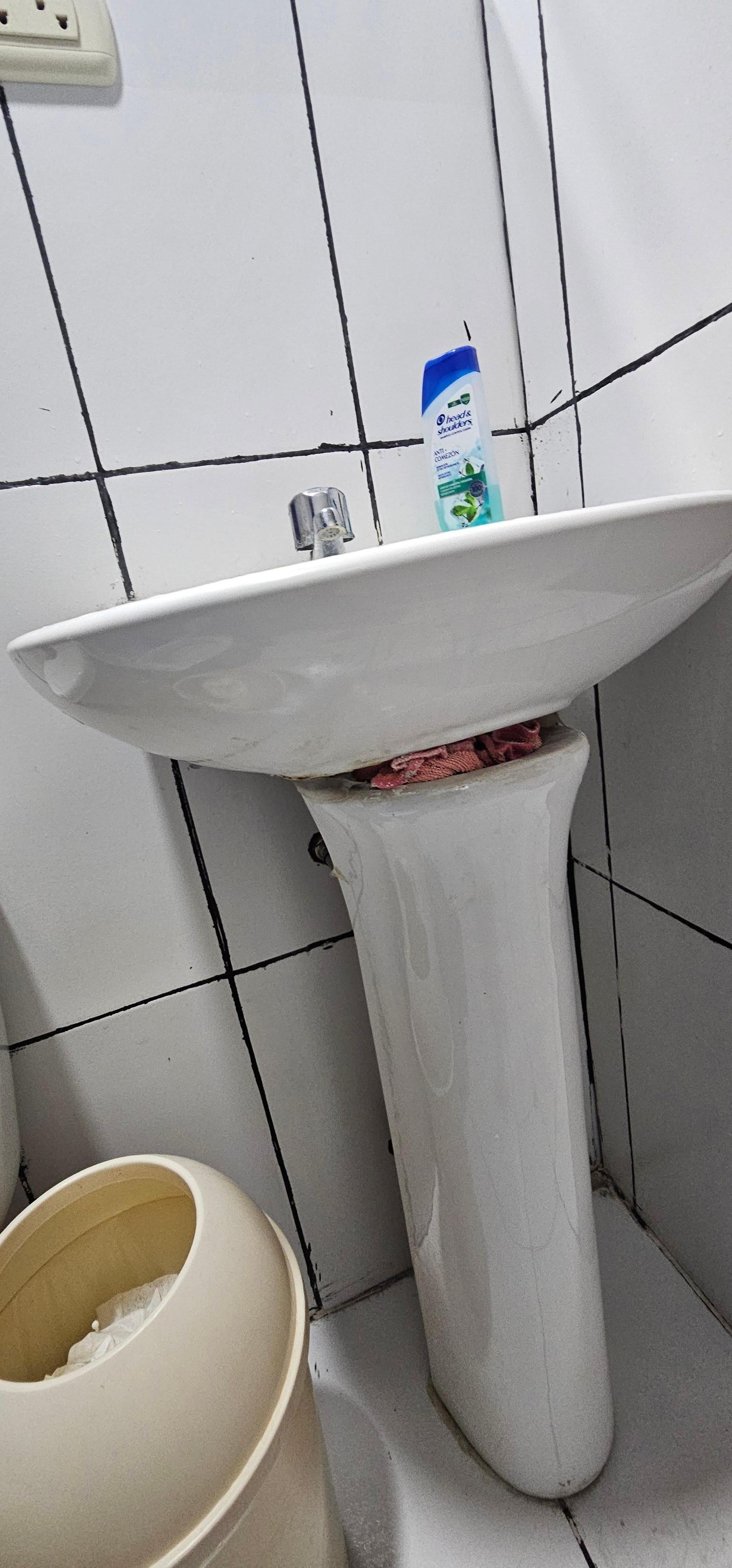 Rack as support for bathroom
