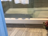 No grab bar outside of shower