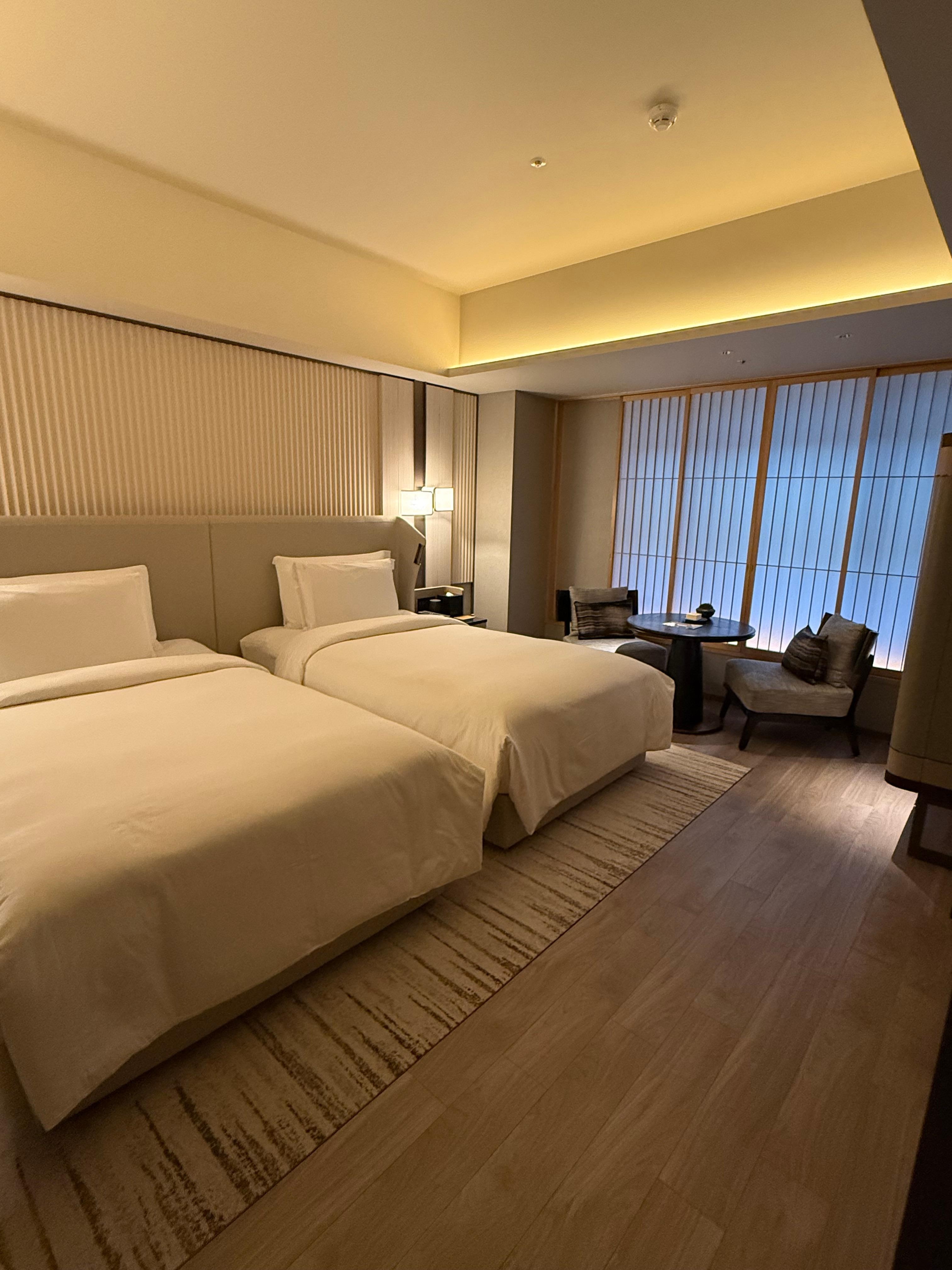 一見、簡素ですが心配りの行き届いた室内