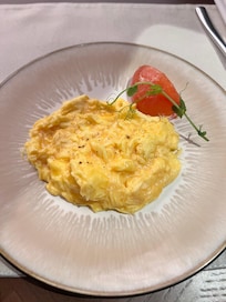 Excellent frukost med allt du kan önska