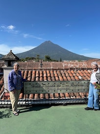 Beautiful scenic picture of Volcán de Agua