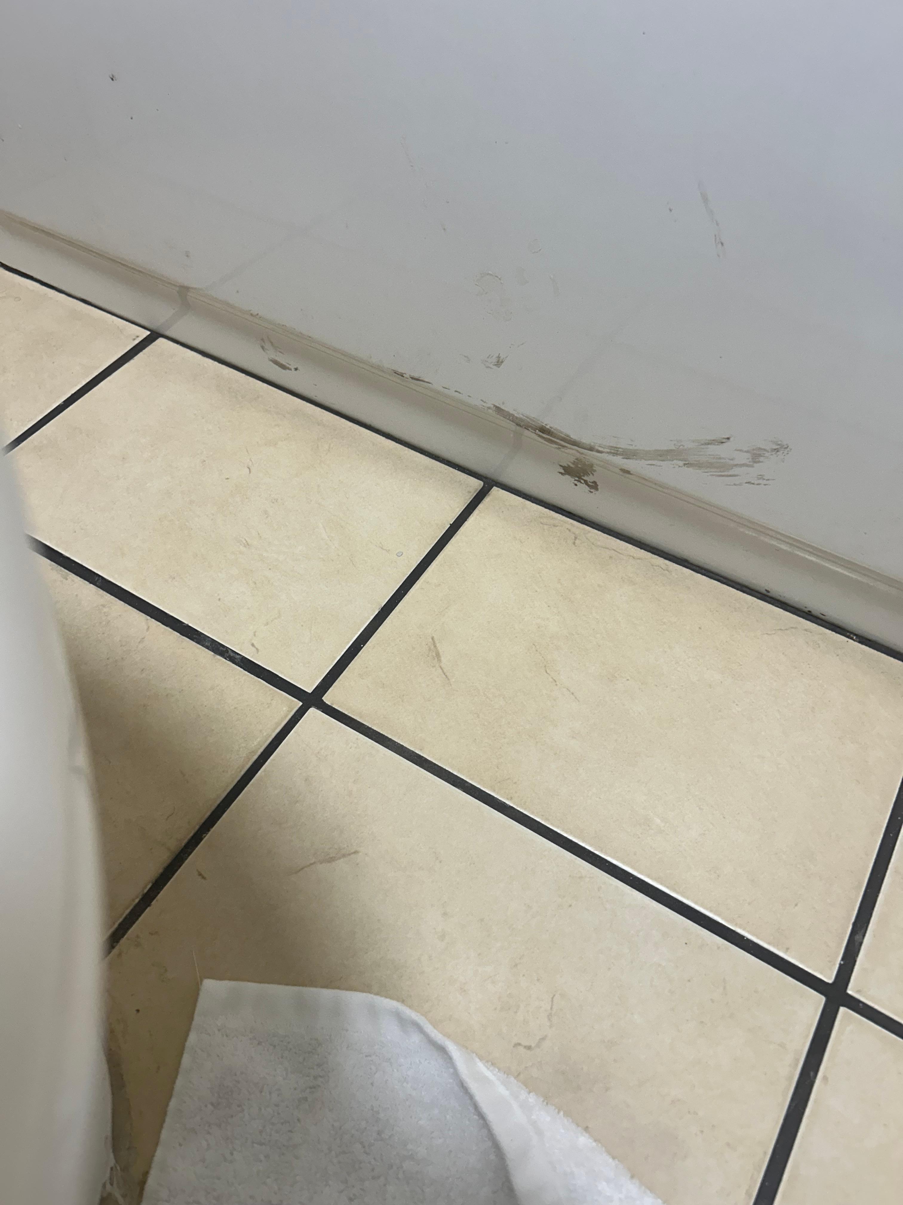 Edge of the tub