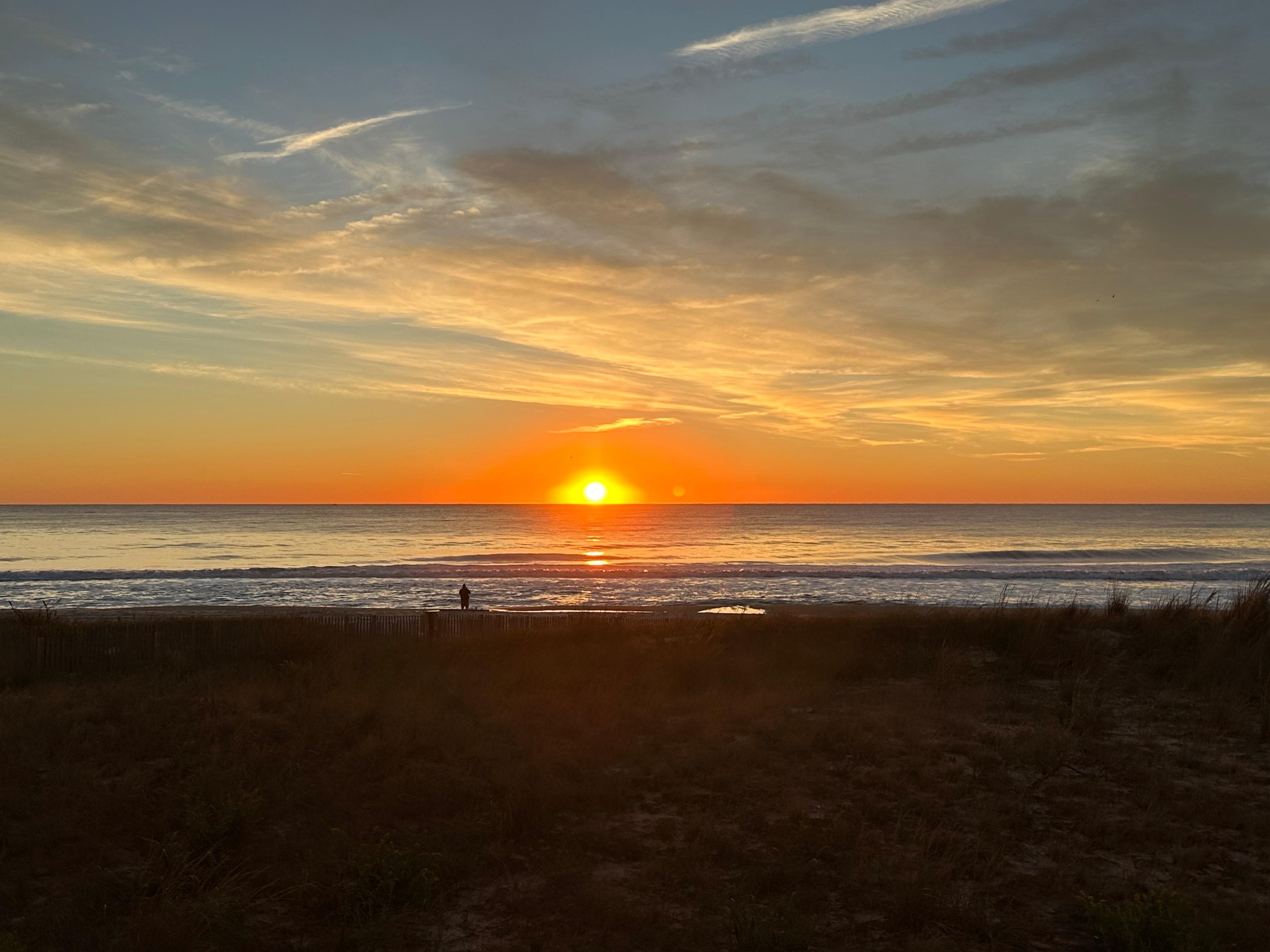 Sunrise in the lobby 