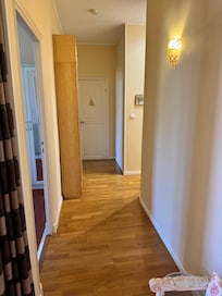 Hallway to bedrooms