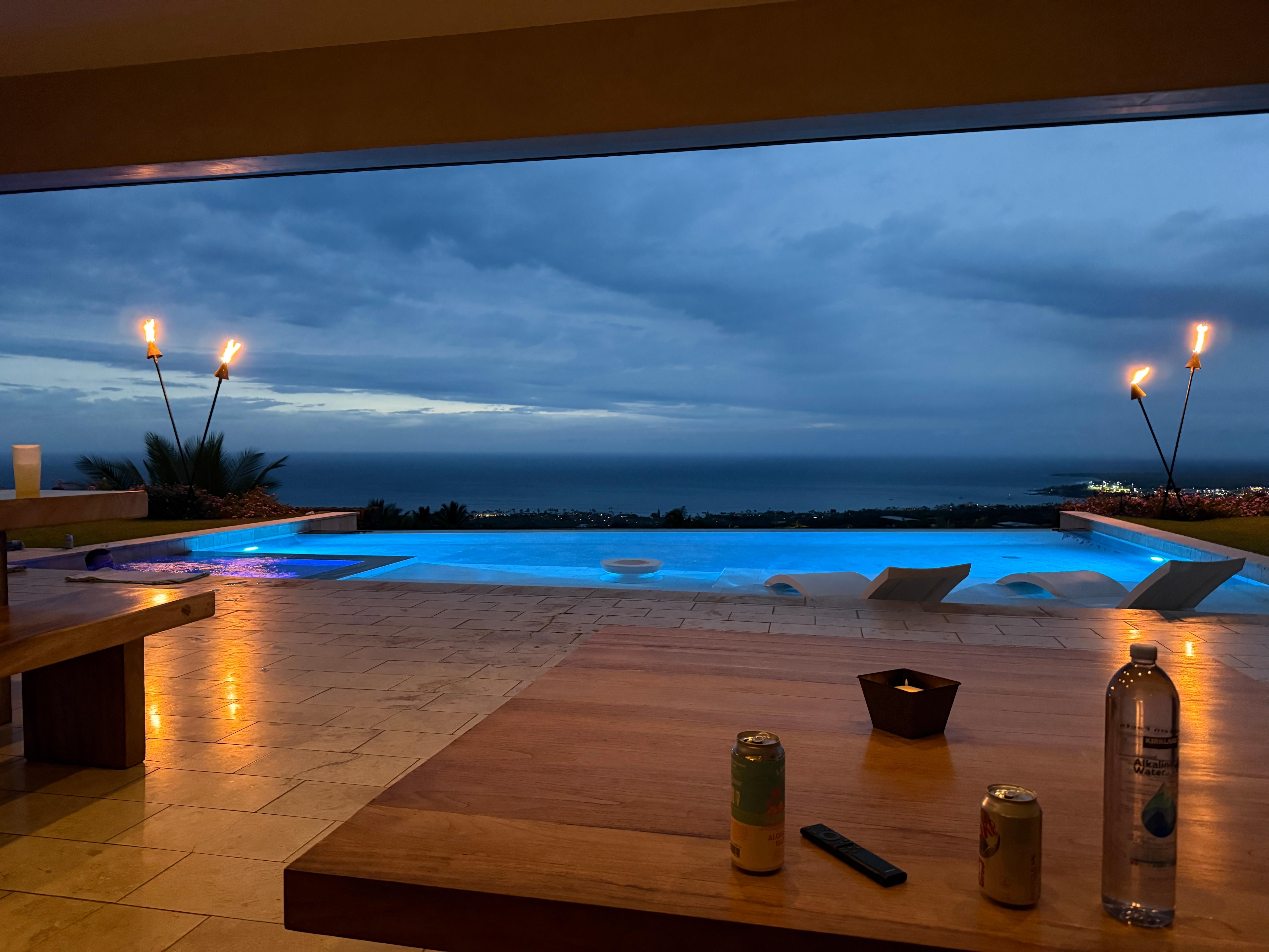 Perfect lanai for conversation and to unwind after exploring the island
