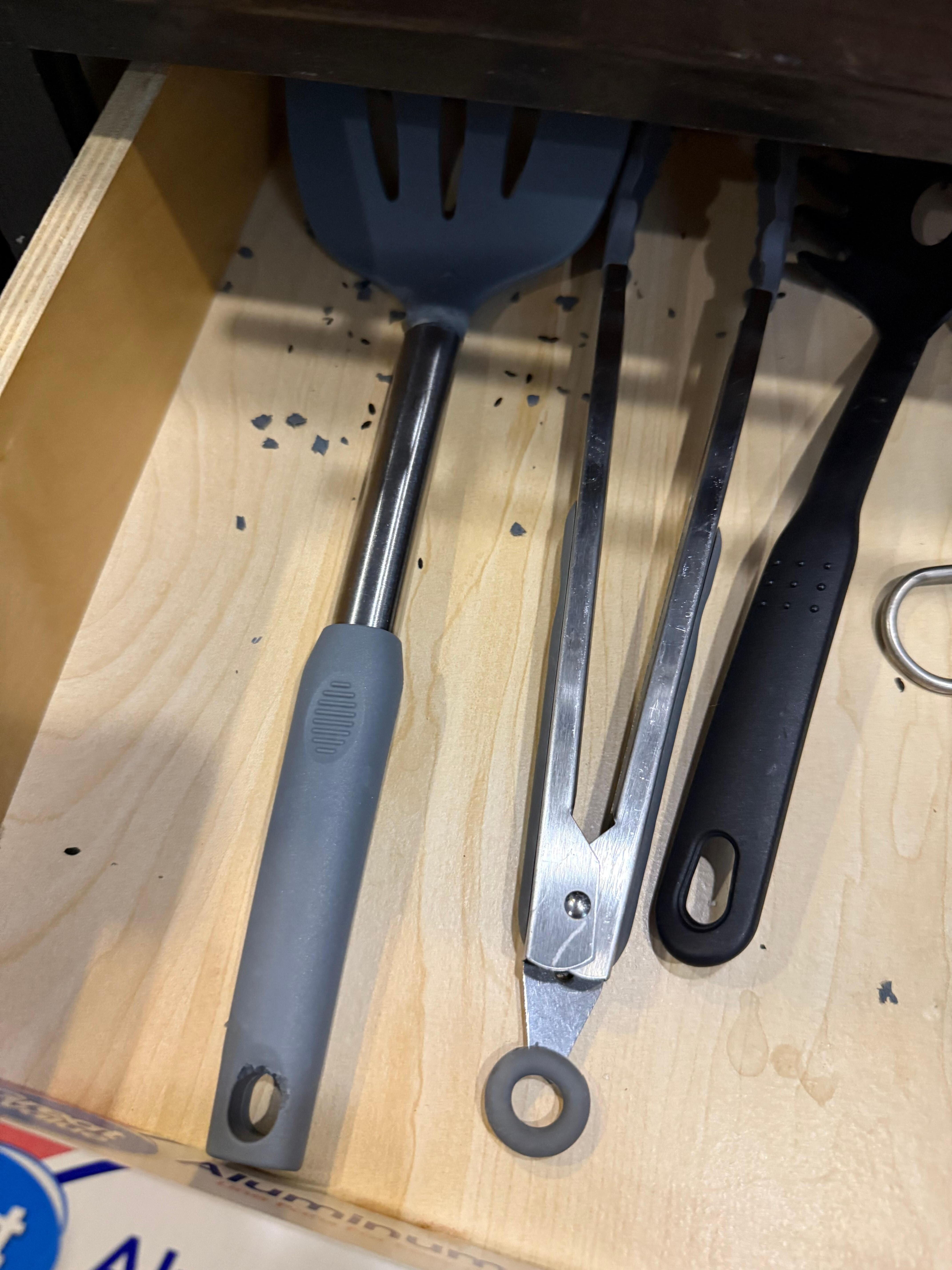 Rodent poop in food drawers