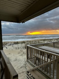 Sunrise right on the ocean