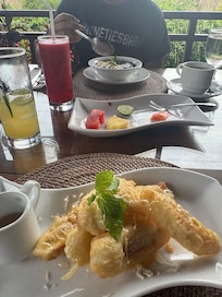 Breakfast was also delicious.