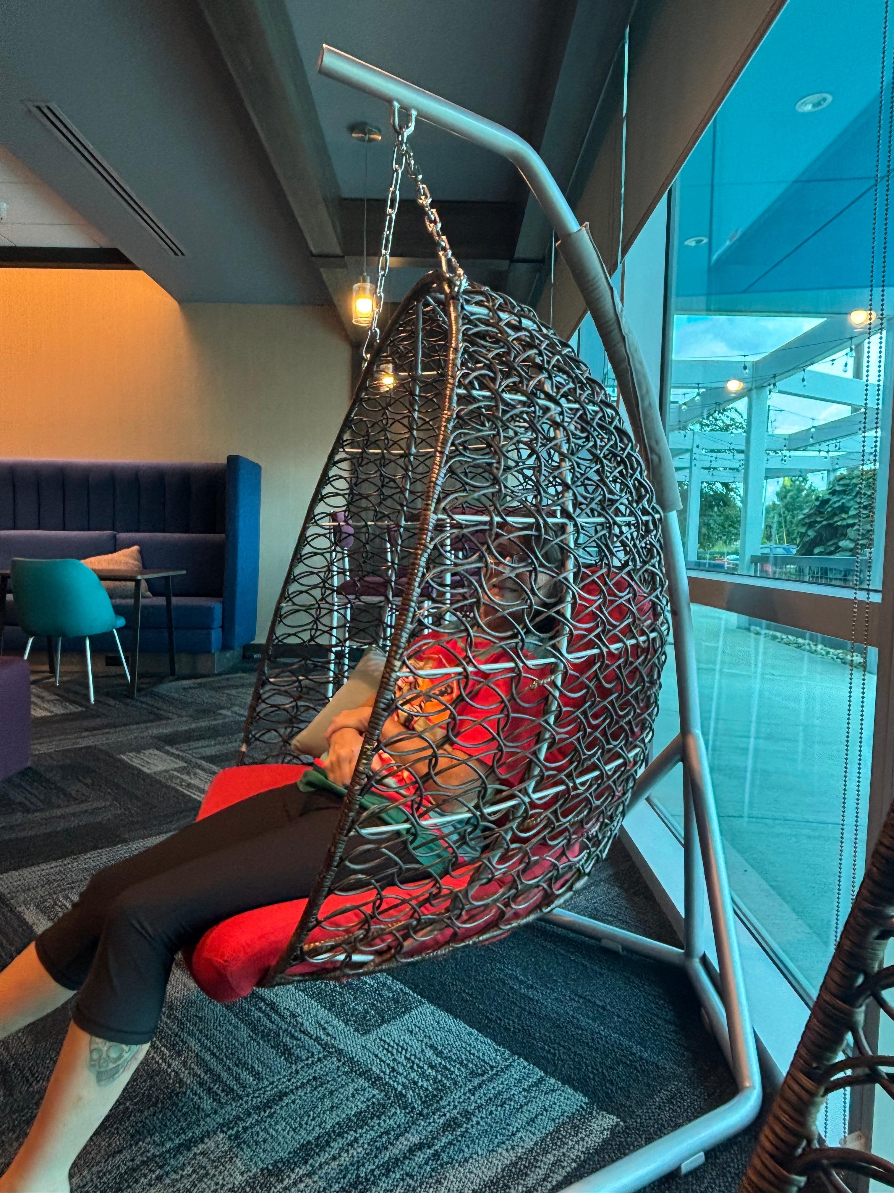 Lounging in the lobby. PeacedbyAlise 