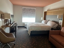 I mean, just look at this room! And for under $150 a night?! Incredible.