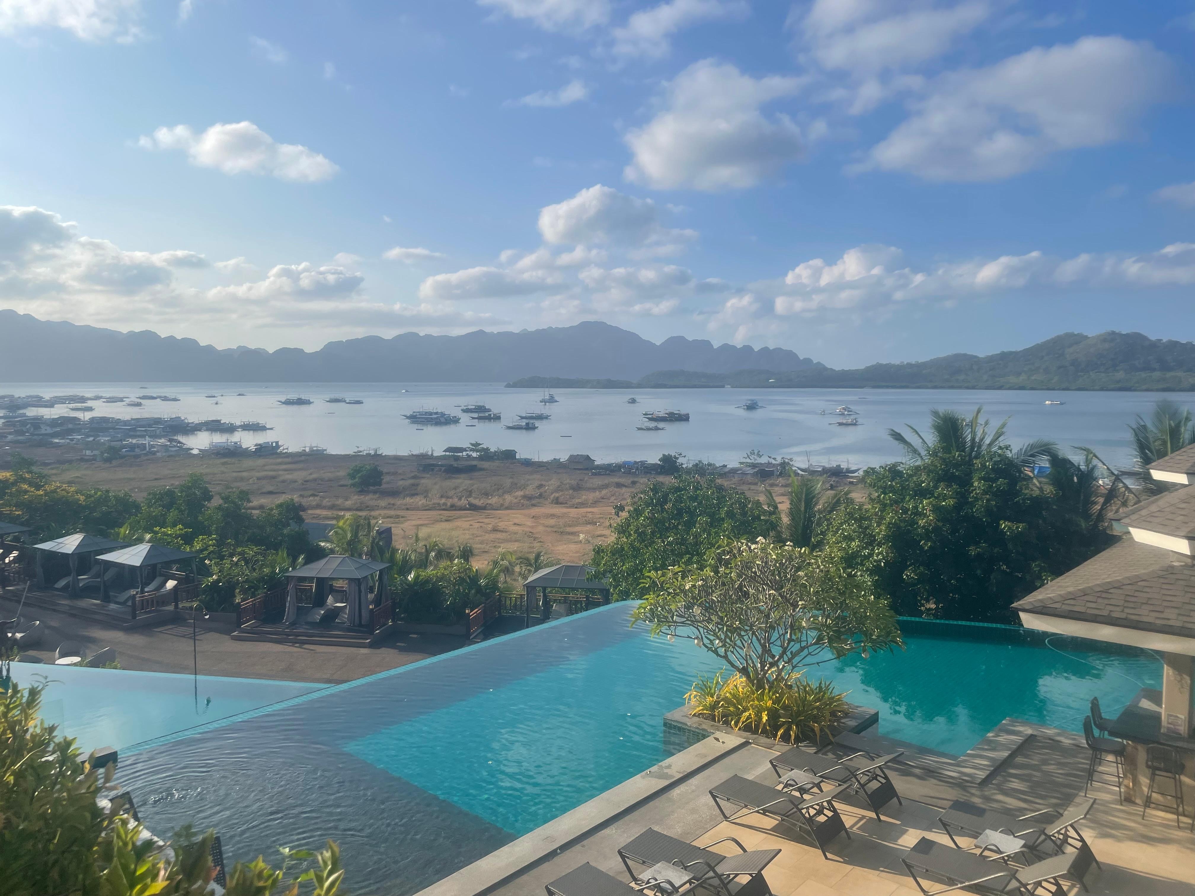 Has 3 pools plus a kiddie pool 