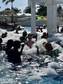 Pool party